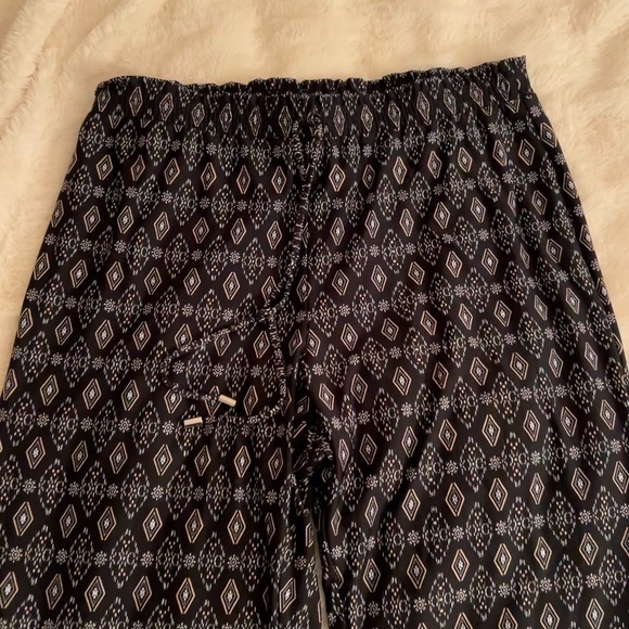 Flare Pants - Picture 4 of 5